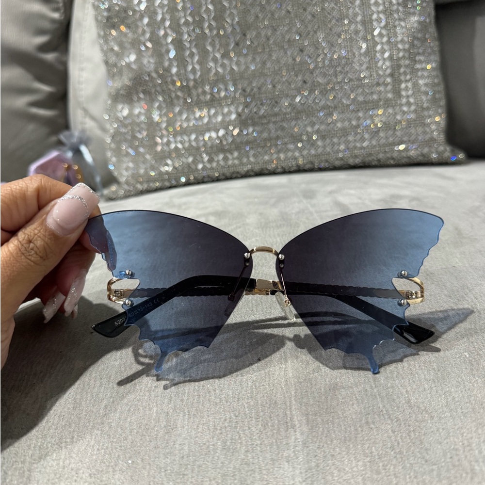 Butterfly Wing Blue Sunglasses